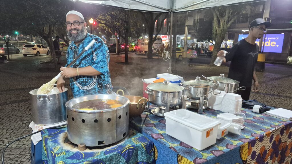 Voz dos Bairros RJ - Acarajé do Di Dó