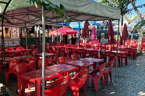 Fachada da Cervejaria Ximenes, restaurante localizado no bairro da Glória, Rio de Janeiro. Fachada da Cervejaria Ximenes, restaurante localizado no bairro da Glória, Rio de Janeiro.